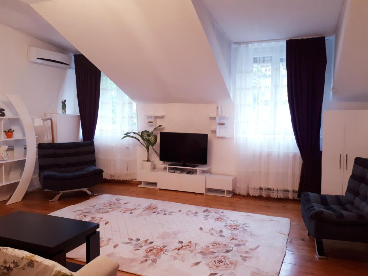 Apartamento Karin House Tiflis Exterior foto